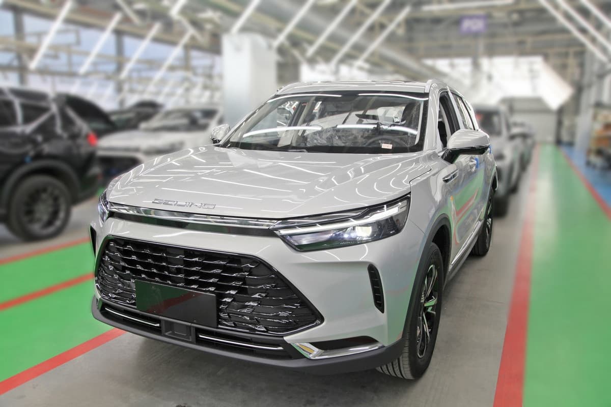 Российский завод начал производить китайские BAIC X7
